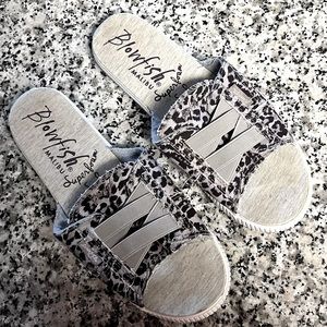 BLOWFISH MALIBU Women’s Super Foam Sock Sandals